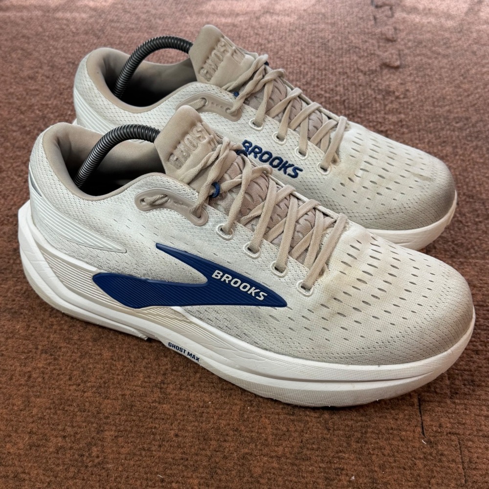 A- Brooks Ghost Max Men Running Shoes Oyster Mushroom Navy Size 10 1104641D173